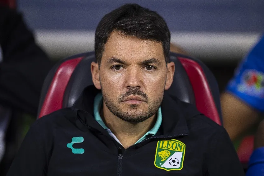 MEXSPORT Nico Larcamón en un partido de León