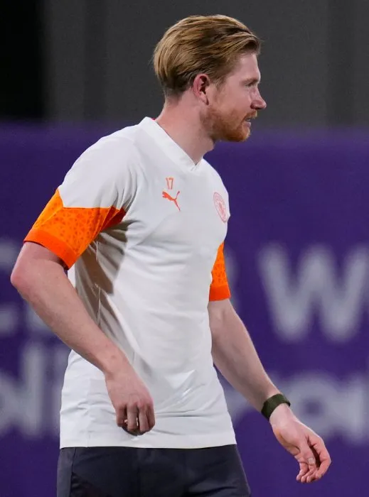 AP De Bruyne durante el entrenamiento de este lunes en Arabia Saudita