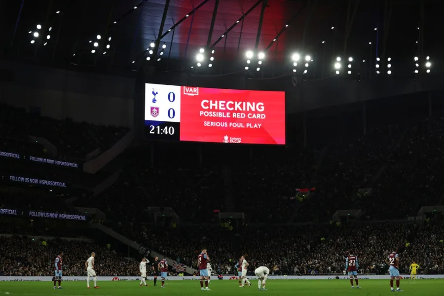 AP LaLiga también revelará audios del VAR