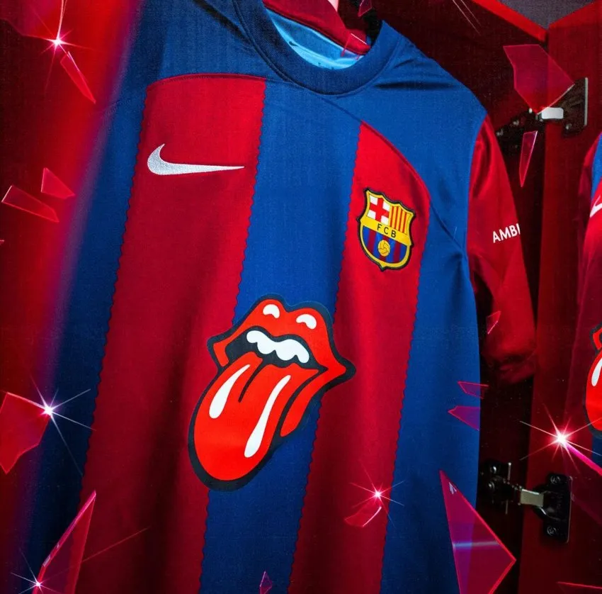 TWITTER @FCBarcelona Playera del Barcelona y Nike