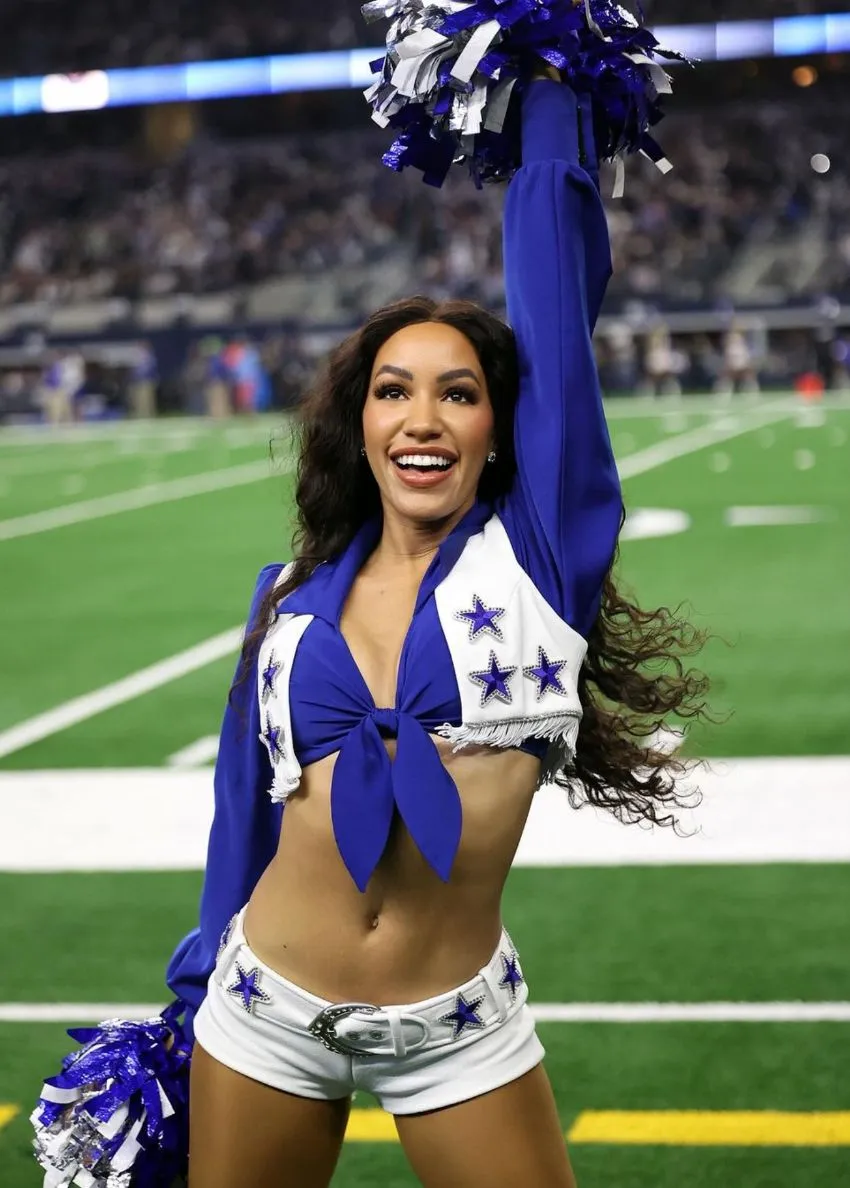 @darianlassiter Darian Lassiter, porrista de Dallas Cowboys