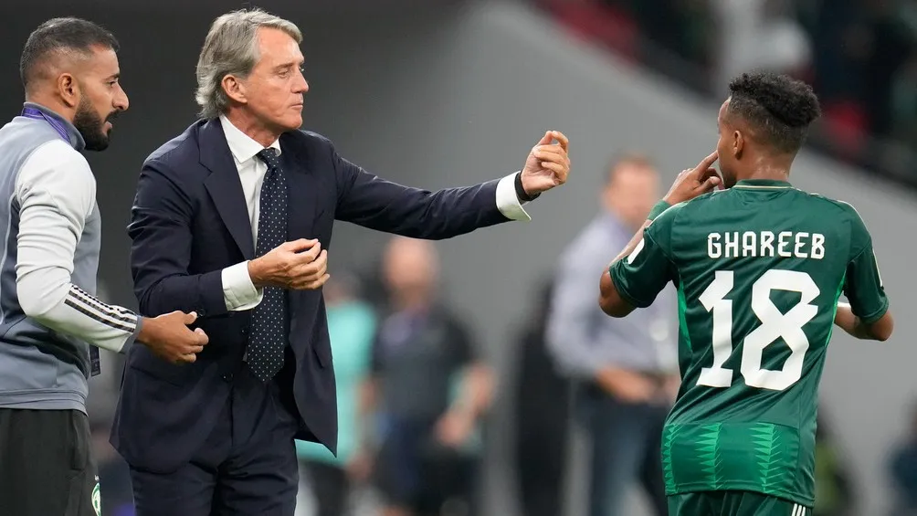 AP Roberto Mancini da indicaciones