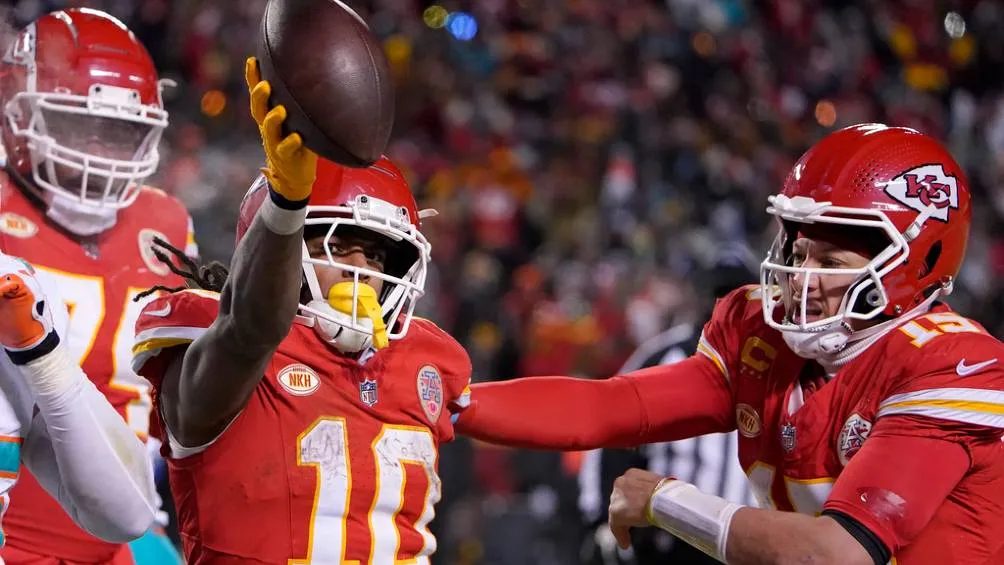 AP Chiefs parten como favoritos para el Super Bowl