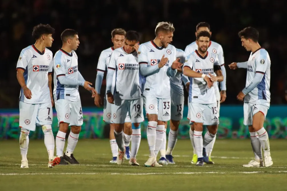 MEXSPORT Jugadores de Cruz Azul en celebración