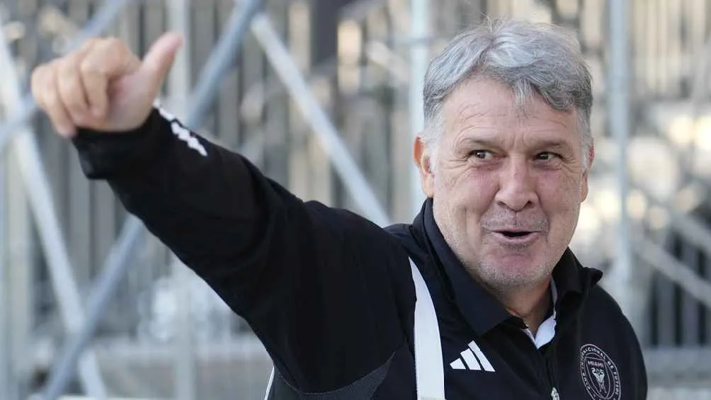 AP Martino también se reunió con Maxi