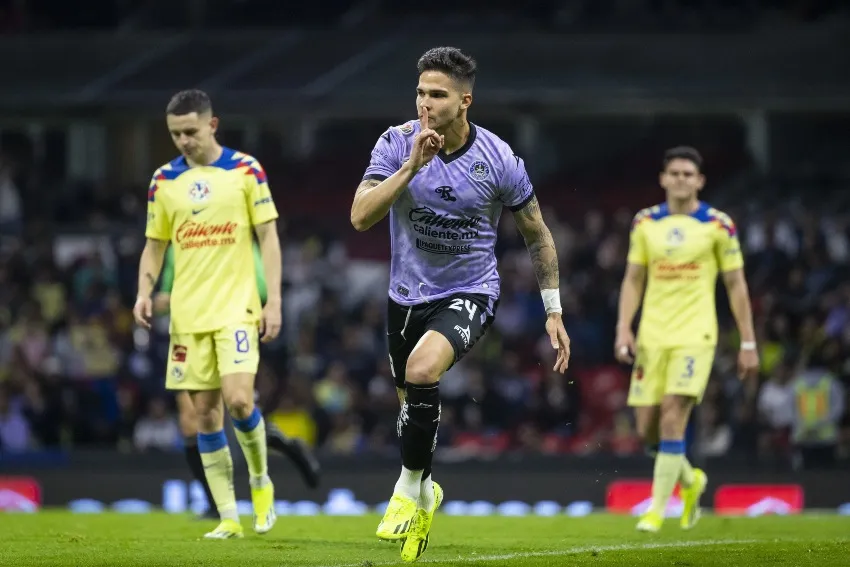 MEXSPORT Amarilla anotó dos goles en la cancha del Azteca