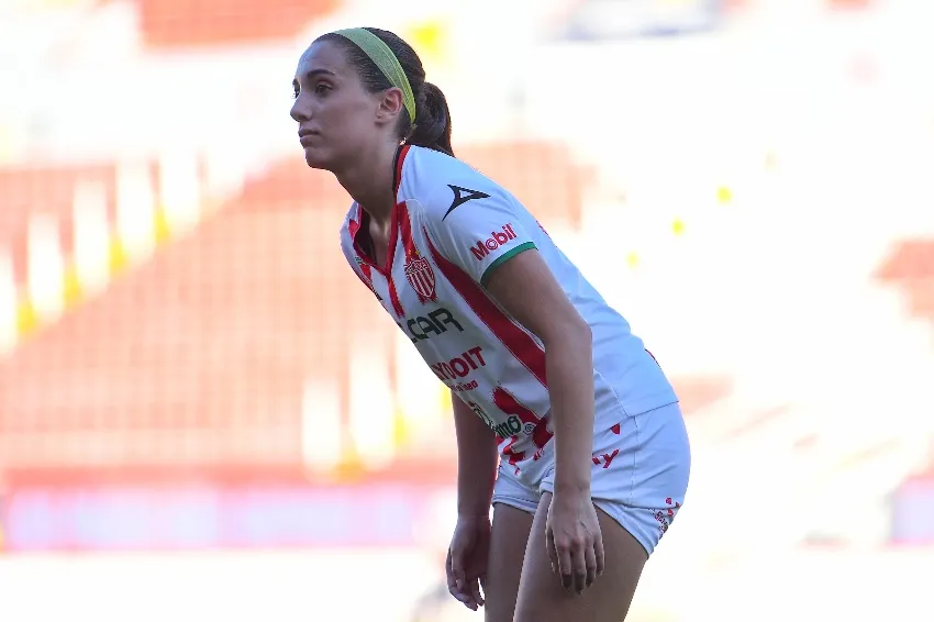 IMAGO7 Nikkole Teja en un partido de la Liga MX