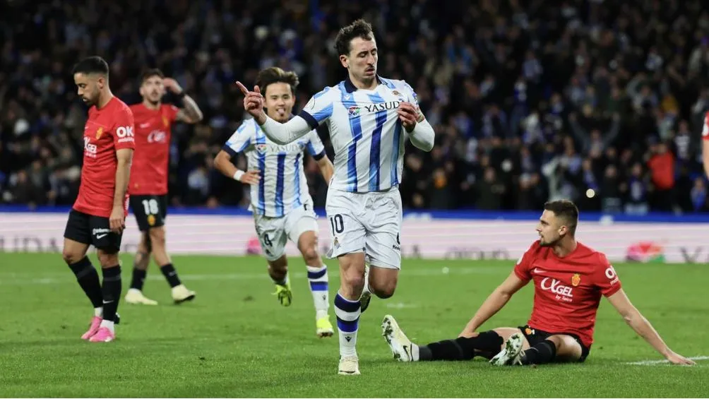 TWITTER: @RealSociedad Oyarzabal empató el marcador