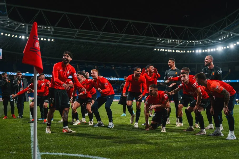 X: @RCD_Mallorca Jugadores de Mallorca celebrando el pase a la final