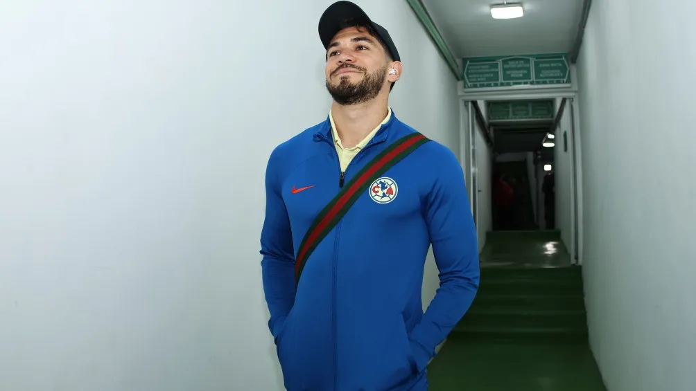 IMAGO7 Henry Martín previo a un juego