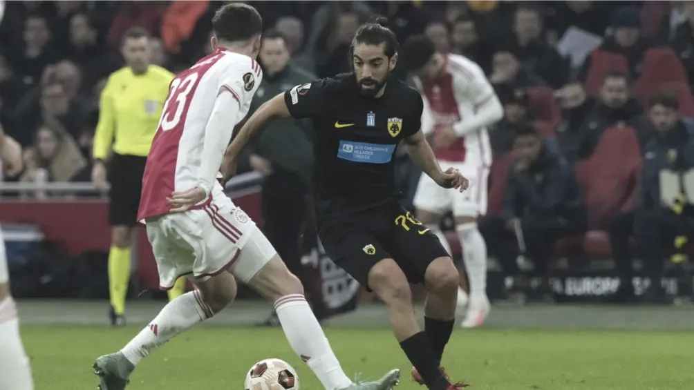 AP Pizarro con el AEK de Atenas