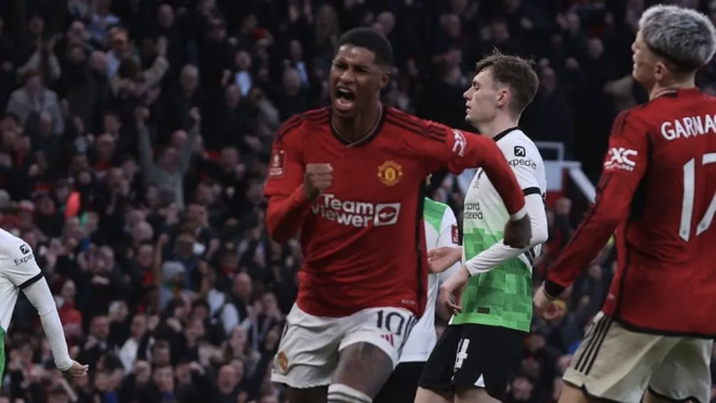 TWITTER: @EmirateFACup Rashford celebra su gol ante Liverpool