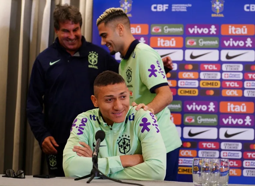 AP Pensó en retirarse del futbol