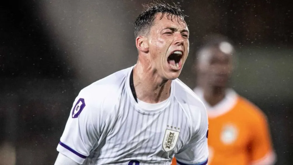 X: @Uruguay Viñas es considerado por Uruguay para jugar la Copa América