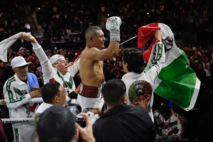 AP 'Pitbull' Cruz venció a Romero en Las Vegas