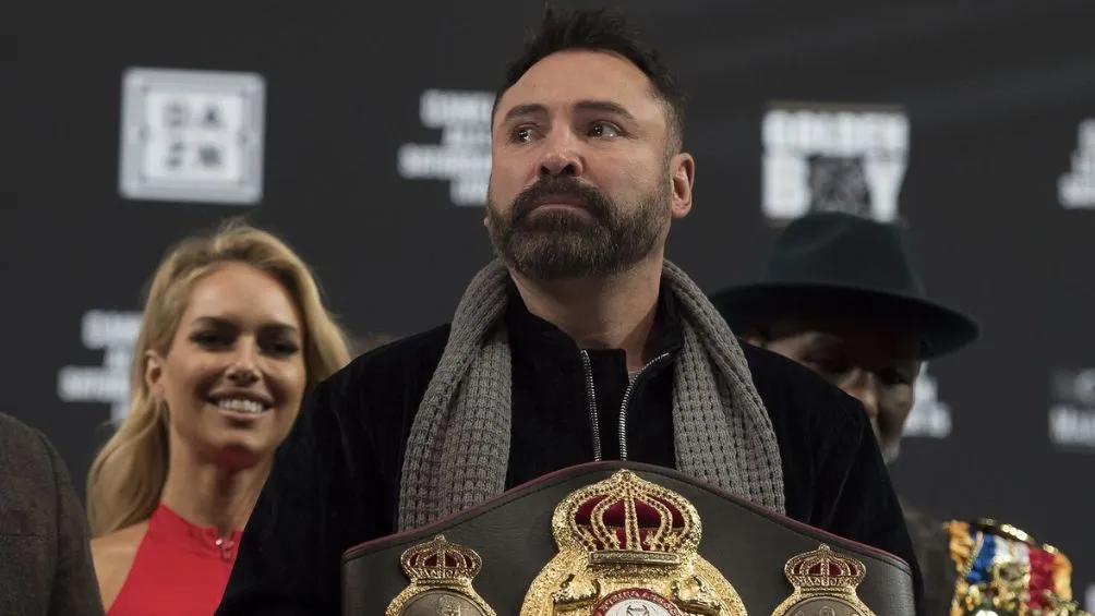 MEXSPORT De la Hoya durante un pesaje