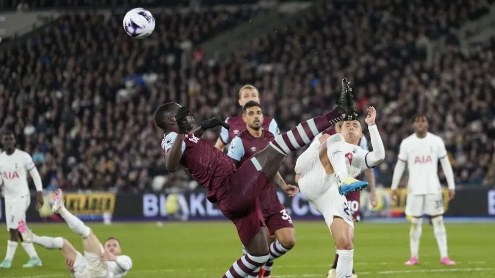 AP Imágenes del West Ham vs Tottenham