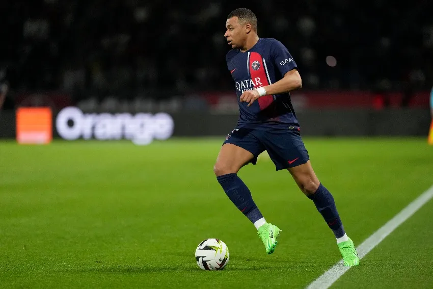 AP Mbappé en un partido de PSG