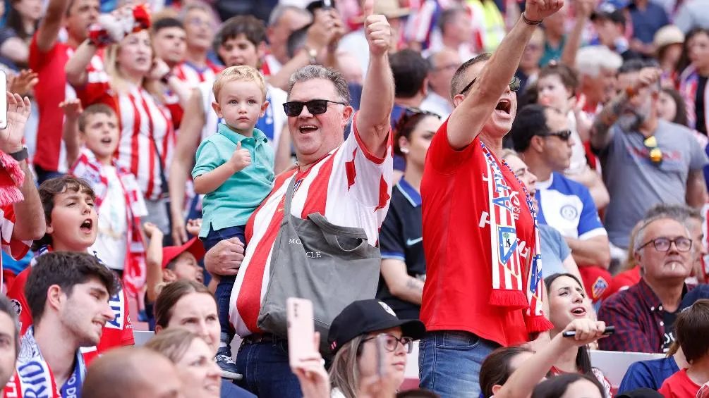 X: @Atleti La afición colchonera