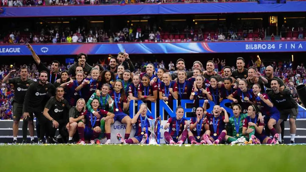 AP Siguen ganando título