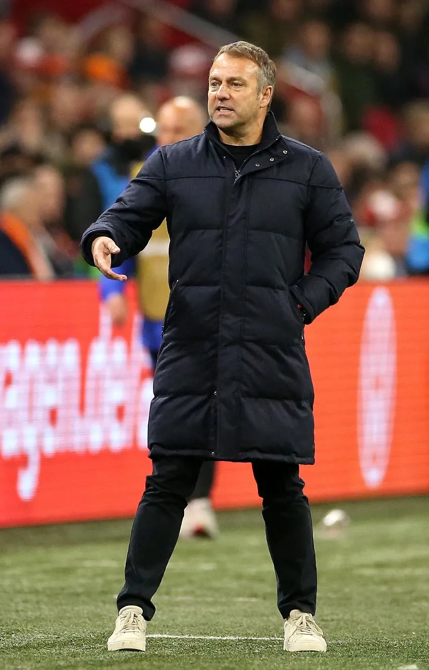 MEXSPORT Hansi Flick en el Mundial de Qatar 2022 con Alemania