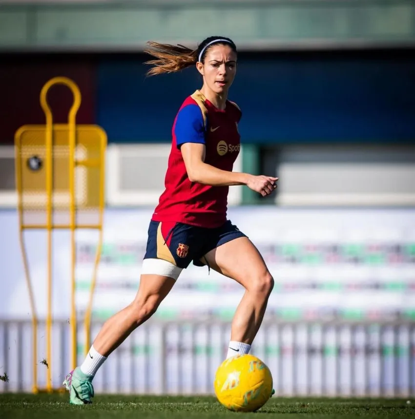 INSTAGRAM: @aitanabonmati