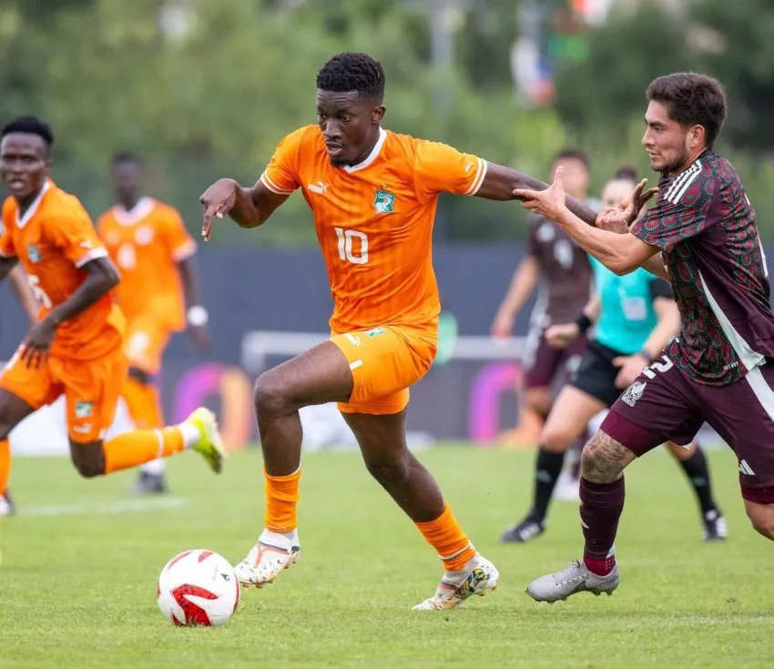 INSTAGRAM: @tournoimrevello