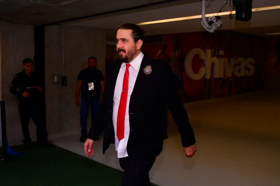 IMAGO7 Amaury Vergara cumple cinco años en Chivas