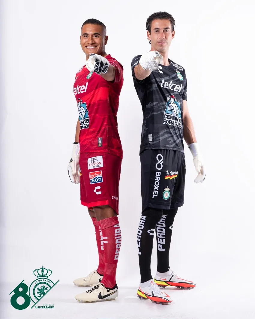 @clubleonfc Uniformes de los porteros de León