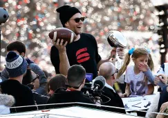 Tom Brady se divierte durante el desfile