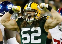 Clay Matthews festeja una tackleada con los Packers