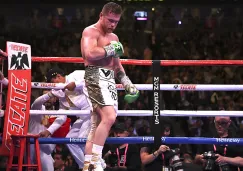 Canelo Álvarez durante el combate ante Daniel Jacobs