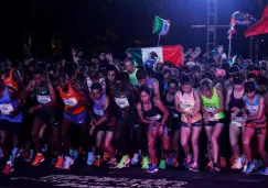 Corredores previo a la salida del Maratón de la CDMX