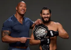 Jorge Masvidal y The Rock Johnson con el cinturón 'BMF'