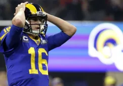 Jared Goff se lamenta tras una acción