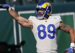 Tyler Higbee en acción ante Filadelfia Eagles