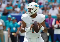 Tua Tagovailoa durante un partido con los Dolphins