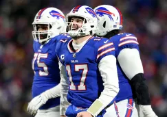 Jugadores de los Bills festejan la victoria