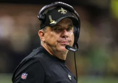 Sean Payton dirigiendo a New Orleans Saints en partido de la NFL