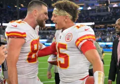 Travis Kelce y Patrick Mahomes celebran con los Chiefs