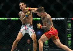 Ilia Topuria cumple su promesa y noquea a Max Holloway en UFC 308