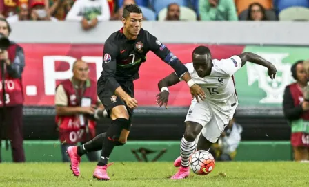 Francia le gana a Portugal con gol agónico