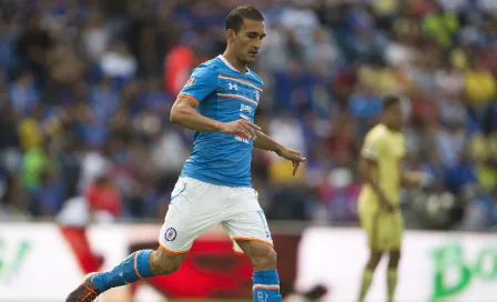 Lesión de Loeschbor deja a Cruz Azul sin centrales de experiencia