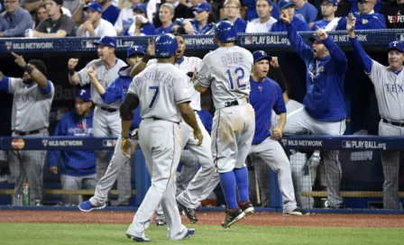 Rangers ganan el segundo de la Serie contra Azulejos