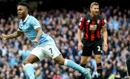 Manchester City golea y se mantiene en la cima de la Premier