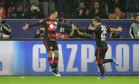 Chicharito sigue con racha goleadora en el Leverkusen