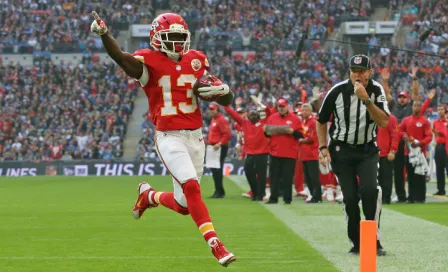 Kansas City aplasta a Leones en Wembley