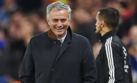 'Cánticos de afición muestran que me quieren aquí': Mourinho