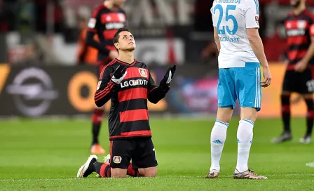 Chicharito provoca autogol para rescatar el empate