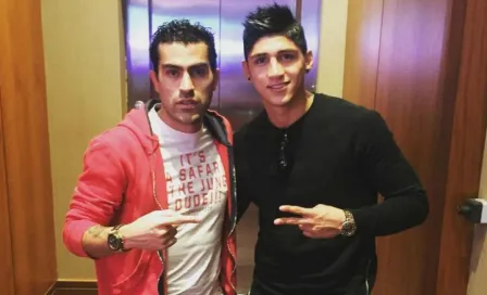  Alan Pulido presume foto con Nery Castillo